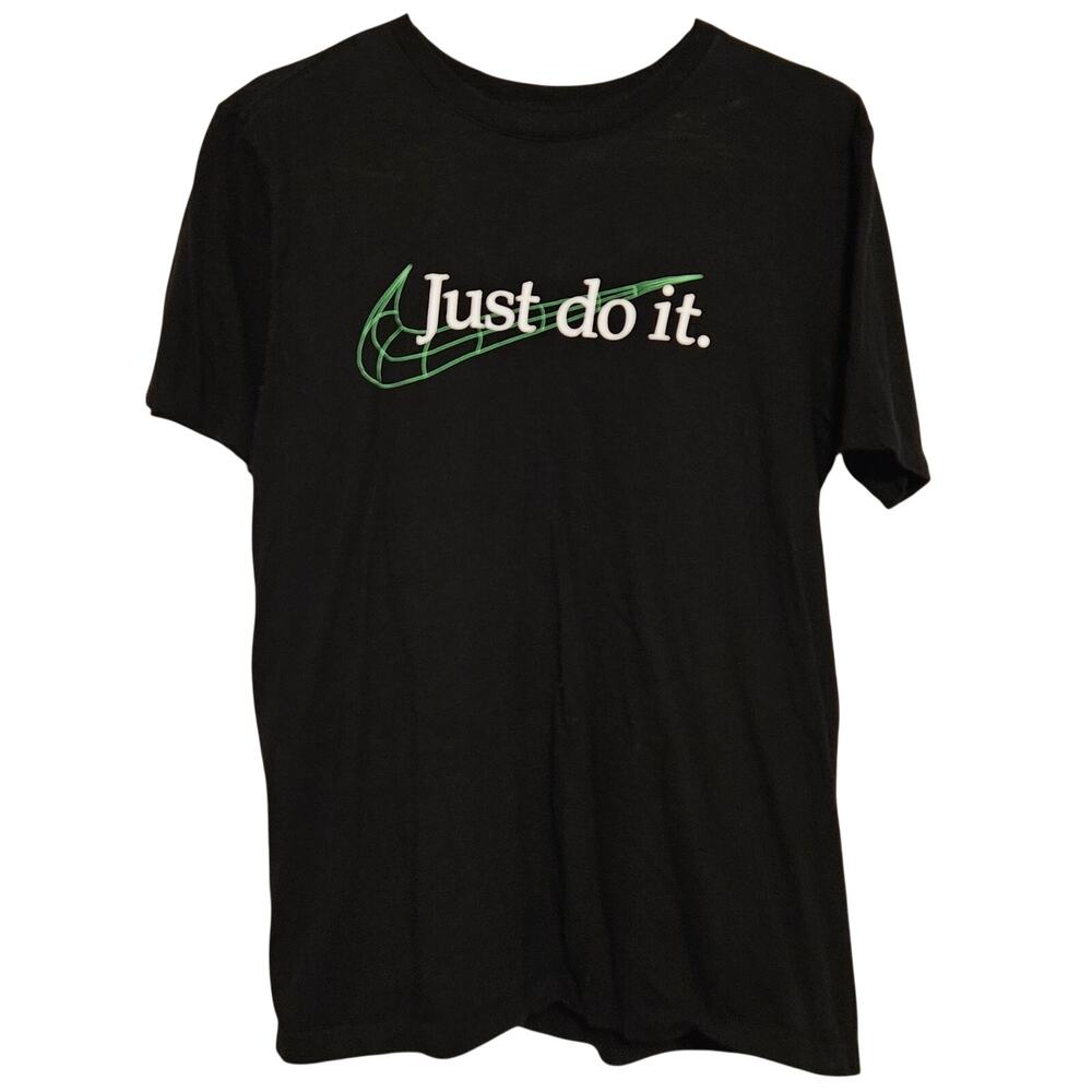 Nike Tee Scoop Neck Graphic Tshirt